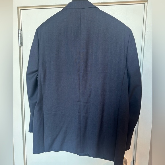 Joseph Abboud Two-Piece Navy Wool suit 48R - Picture 2 of 6